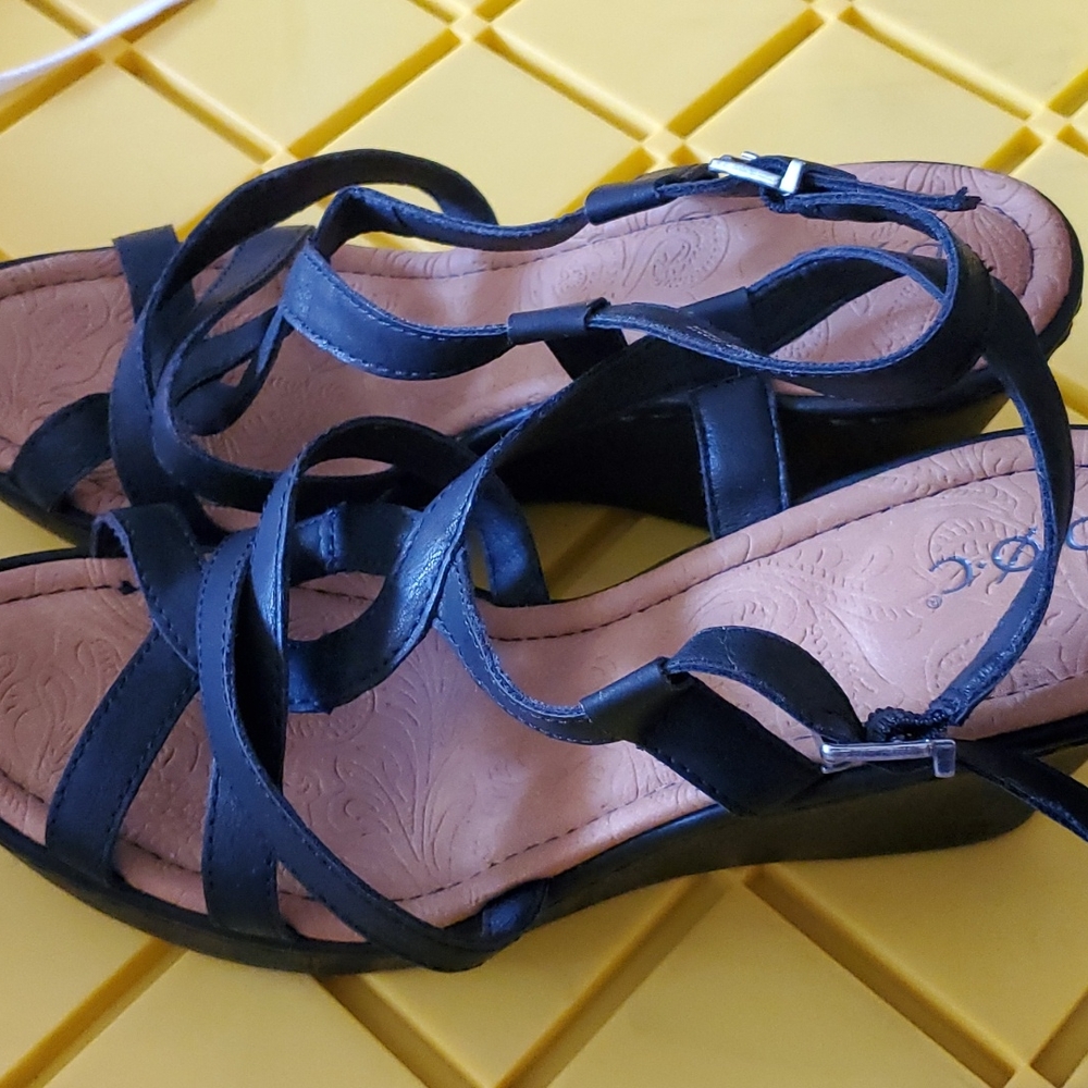 BOC Black Wedge